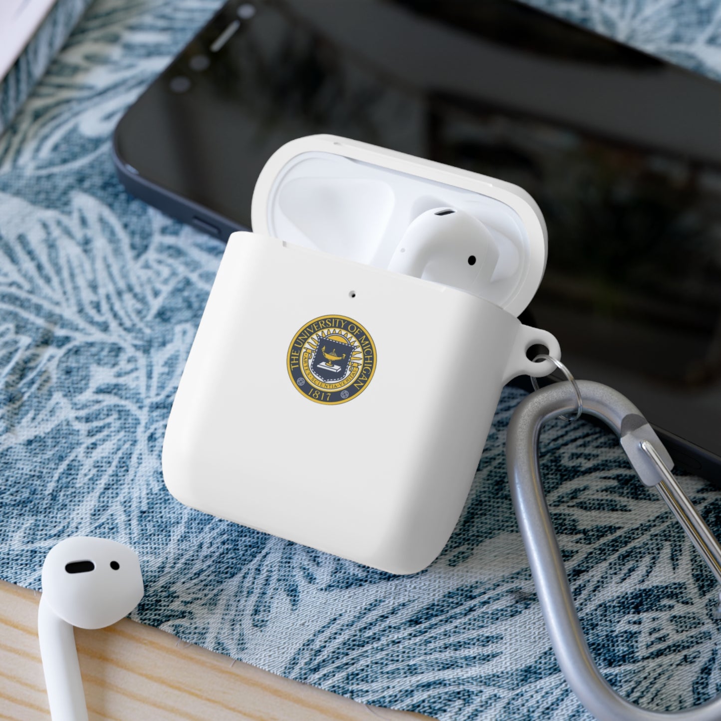 University of Michigan AirPods and AirPods Pro Case Cover