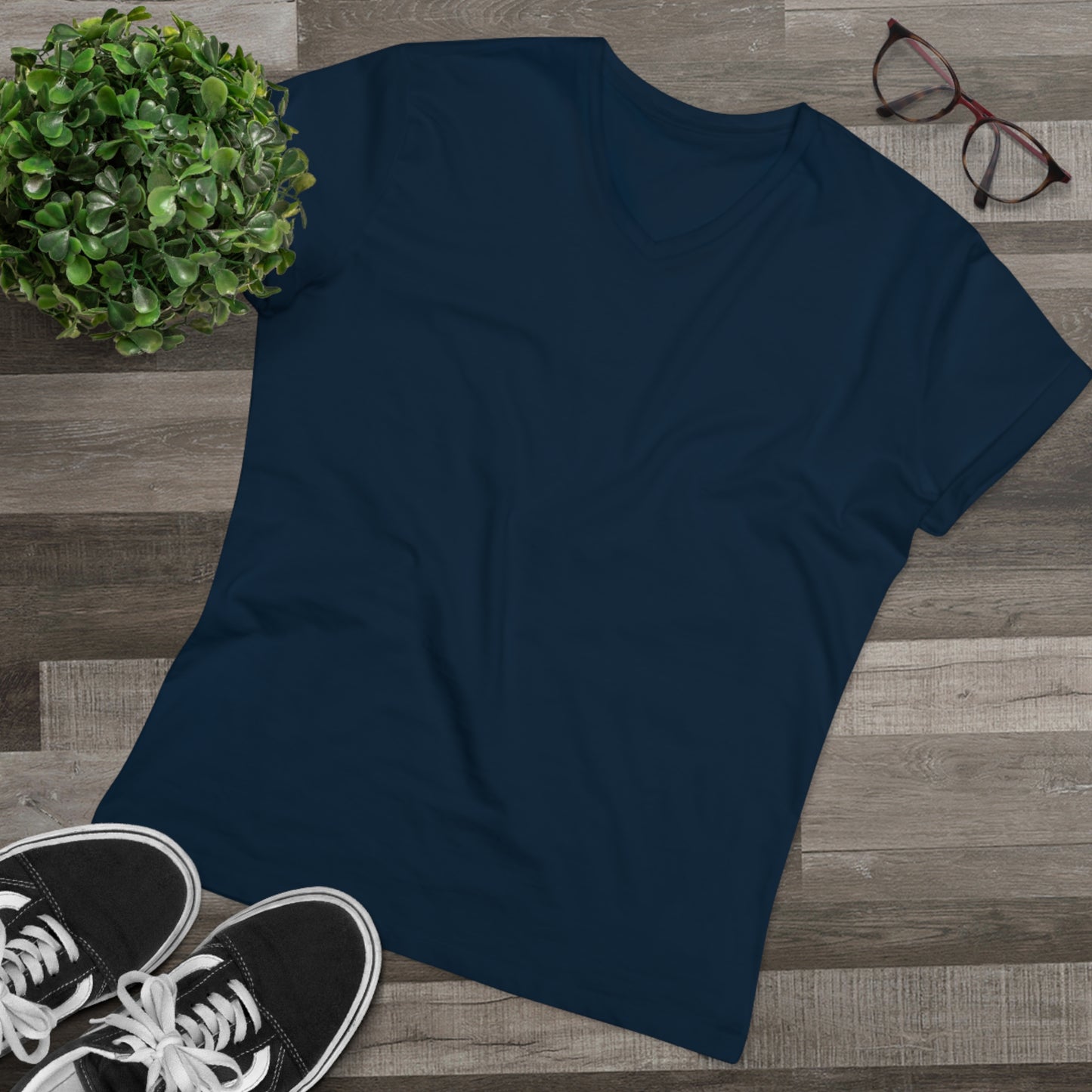 Declarations Presenter V-neck