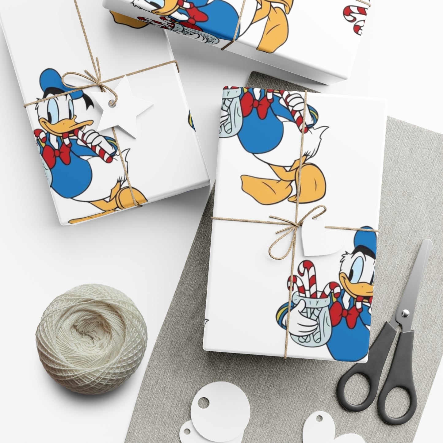 Donald Duck Gift Wrap Papers