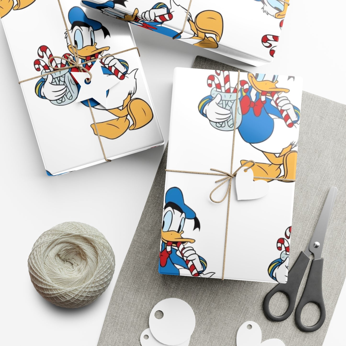 Donald Duck Gift Wrap Papers