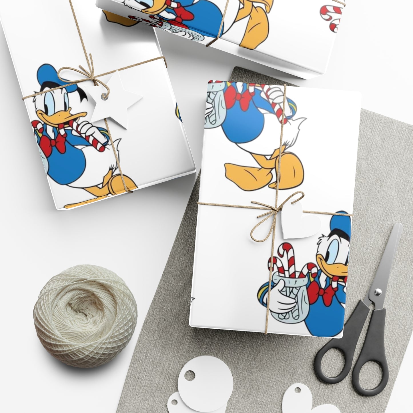 Donald Duck Gift Wrap Papers