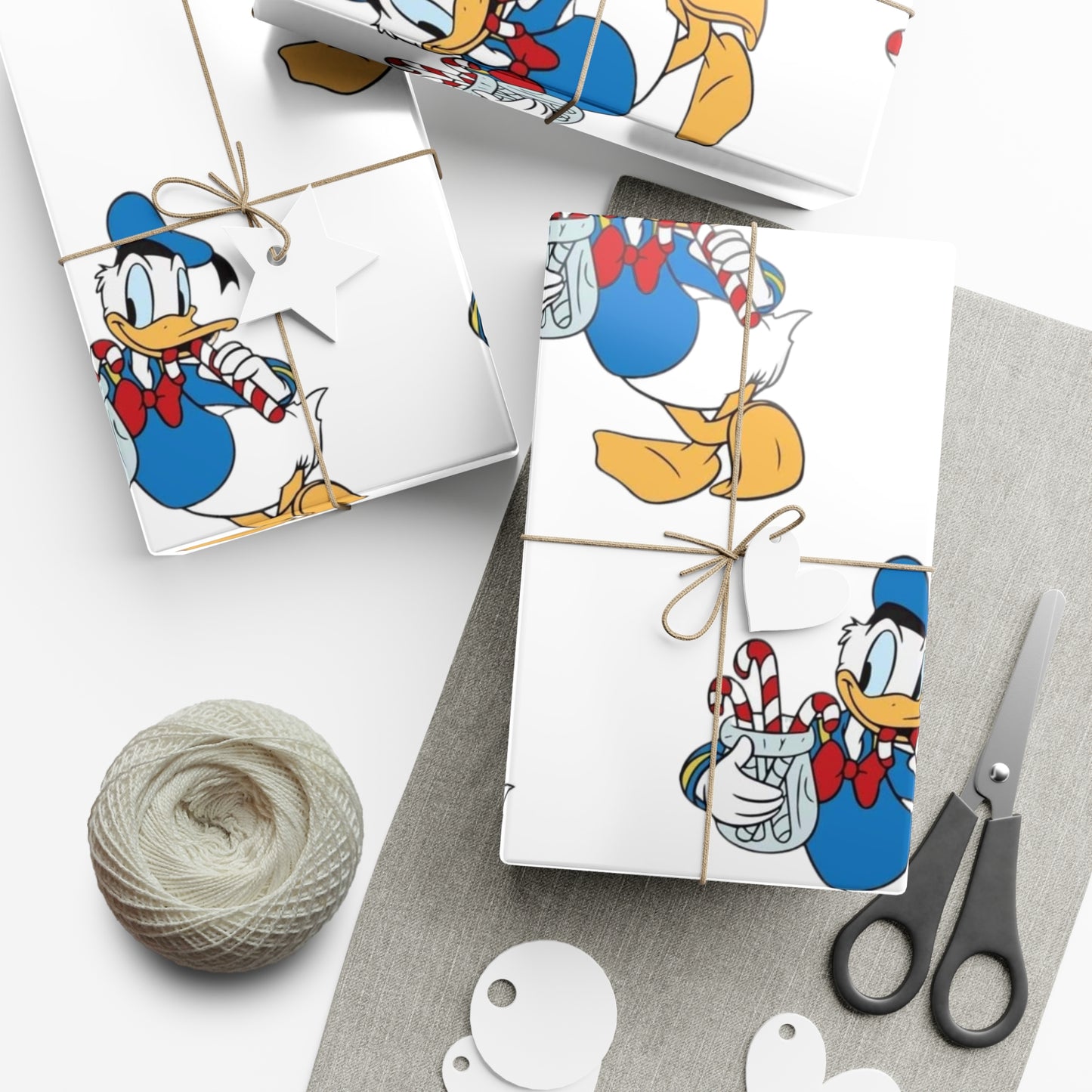 Donald Duck Gift Wrap Papers