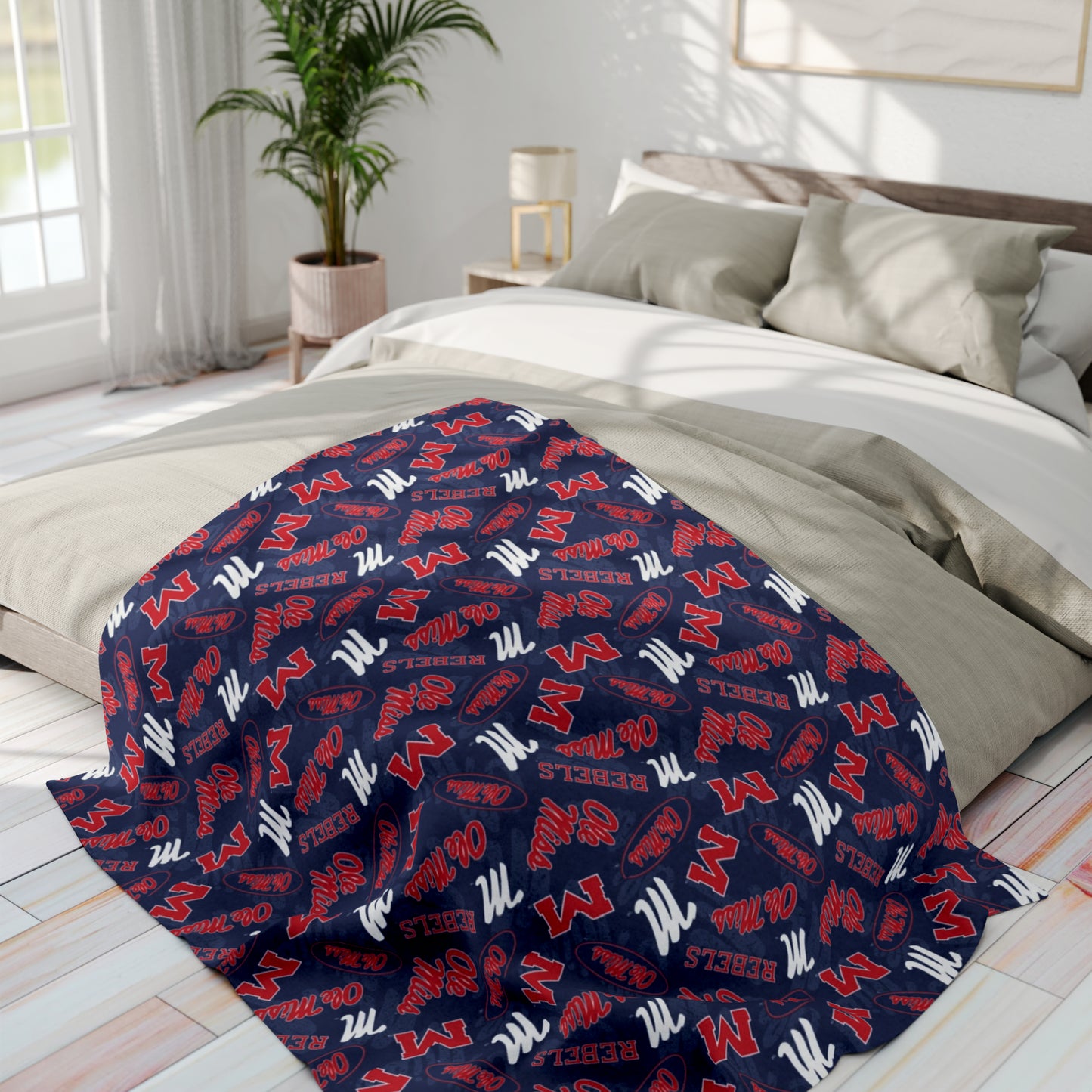 Ole Miss Arctic Fleece Blanket